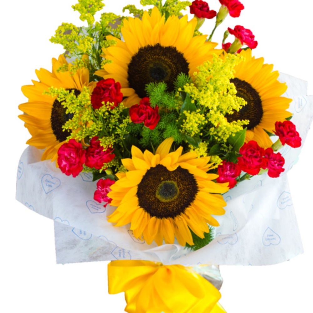 Vibrant Sunflower and Red Rose Bouquet